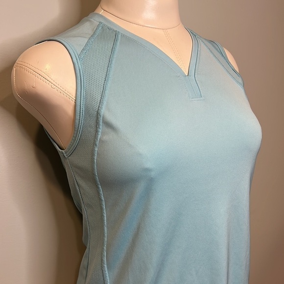 Women’s Champion Athletic Top - Picture 2 of 10